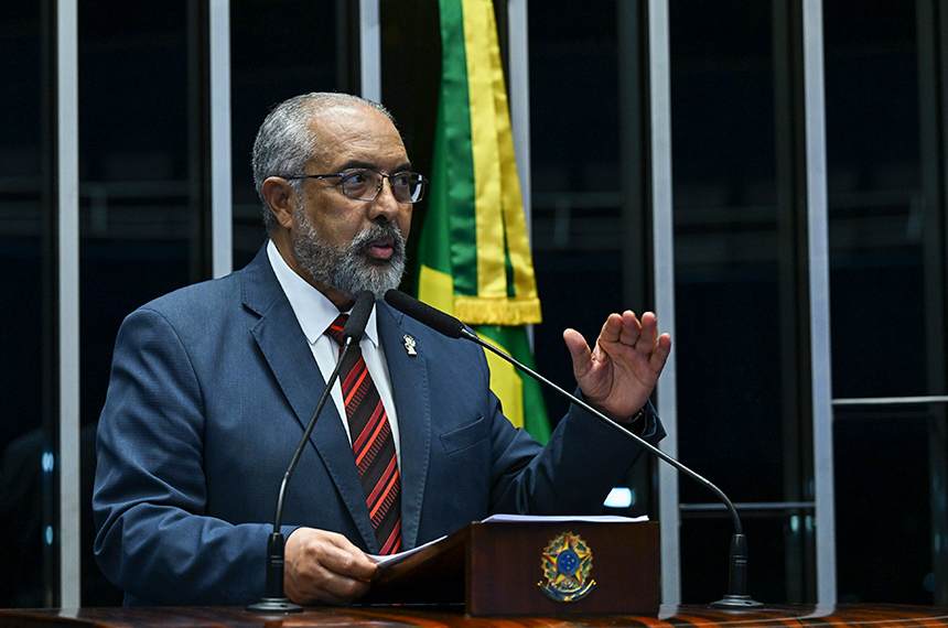 Paulo Paim celebra avanço de proposta que acaba com a escala 6×1 — Senado Notícias