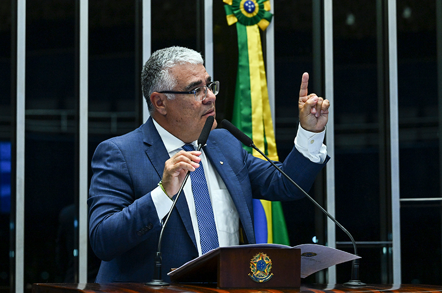 Girão propõe fim do recesso para Congresso investigar INSS e Banco Master — Senado Notícias