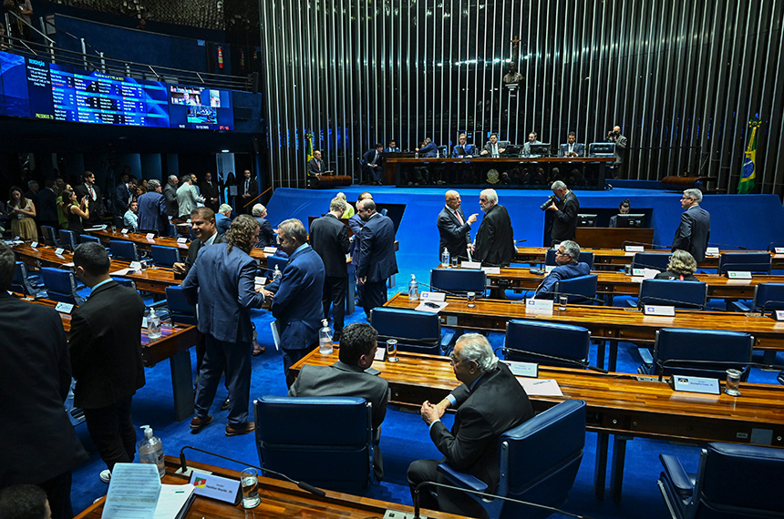 Senadores divergem sobre PL da dosimetria — Senado Notícias