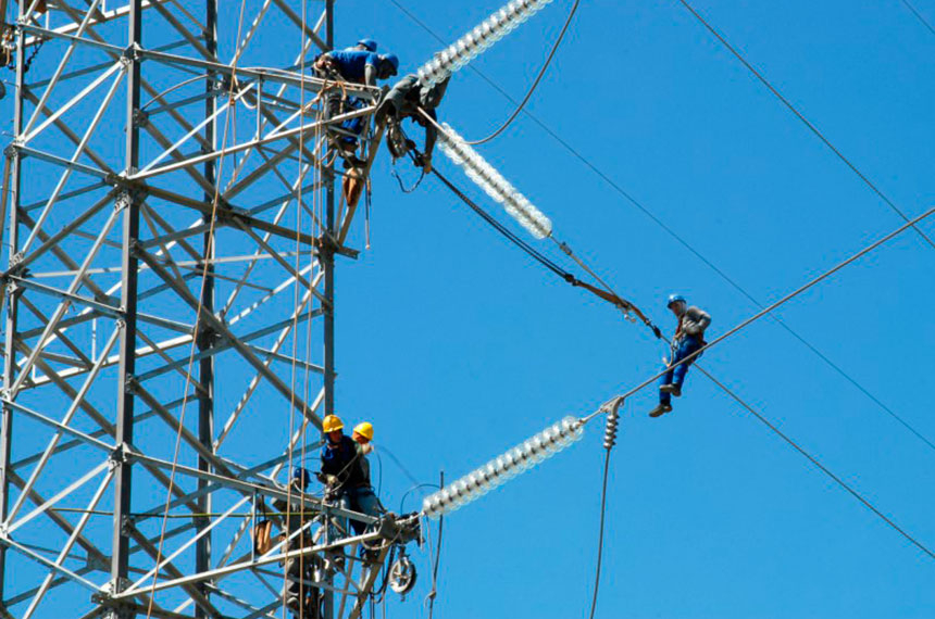 Lula veta realocação de trabalhadores de elétricas privatizadas — Senado Notícias