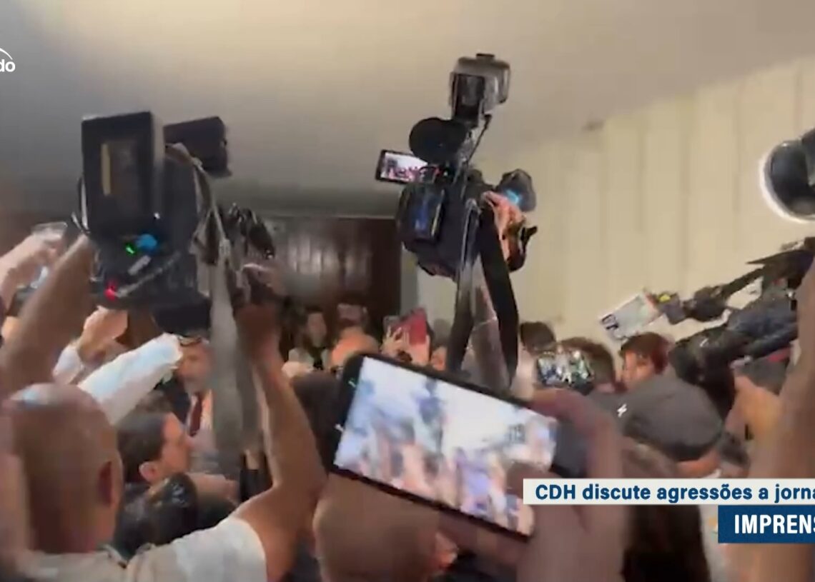 Violência contra jornalistas é criticada em debate na CDH — Senado Notícias