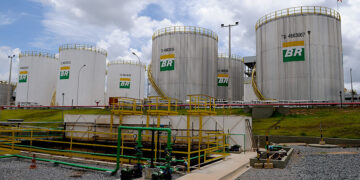 Lei destina recursos para Petrobras Biocombustível — Senado Notícias