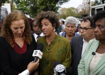 Motta volta atrás e mantém escolta de segurança para deputada do PSOL