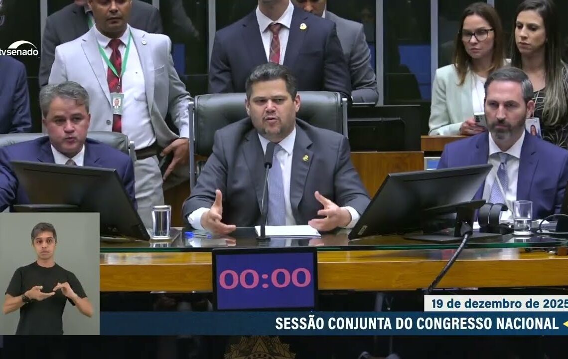 Davi destaca que parlamentares têm autoridade concedida pelo voto — Senado Notícias