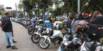 Governo cria grupo para debate direitos de entregadores por aplicativo