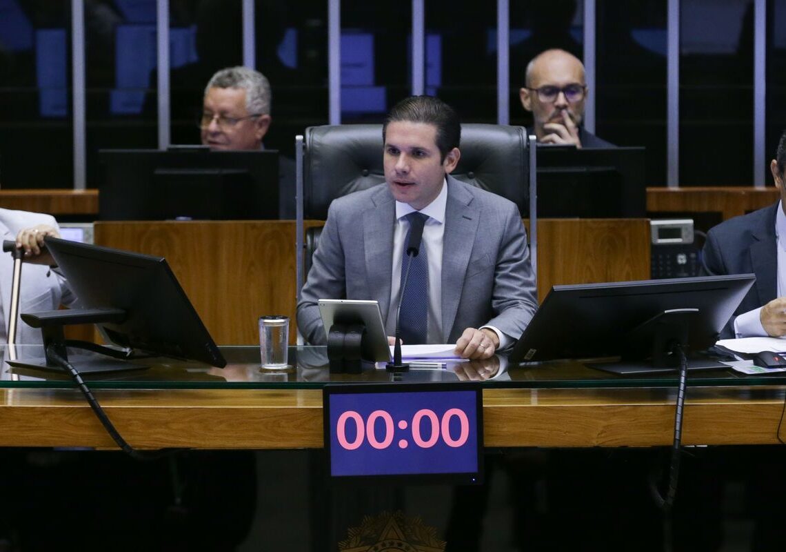 Câmara aprova texto para regulamentar pontos da reforma tributária