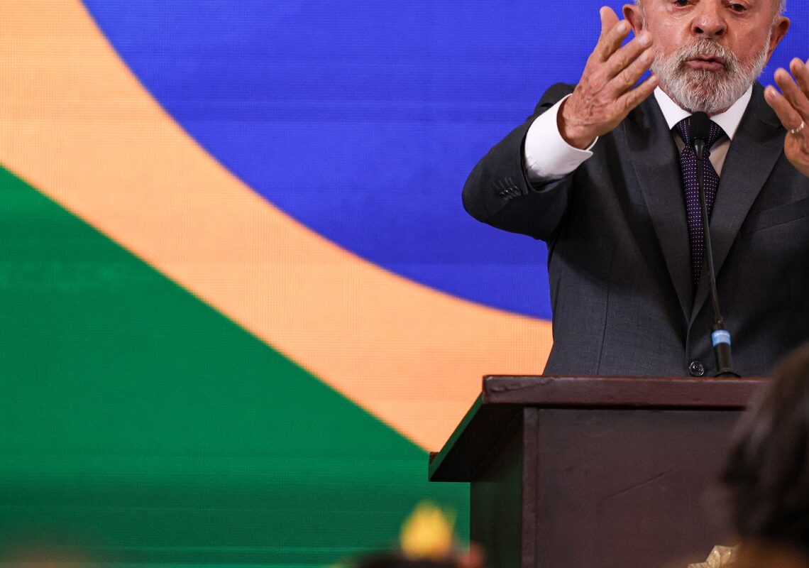 No Conselhão, Lula pede fim da escala 6×1 e ações contra o feminicídio