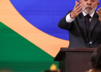 No Conselhão, Lula pede fim da escala 6×1 e ações contra o feminicídio