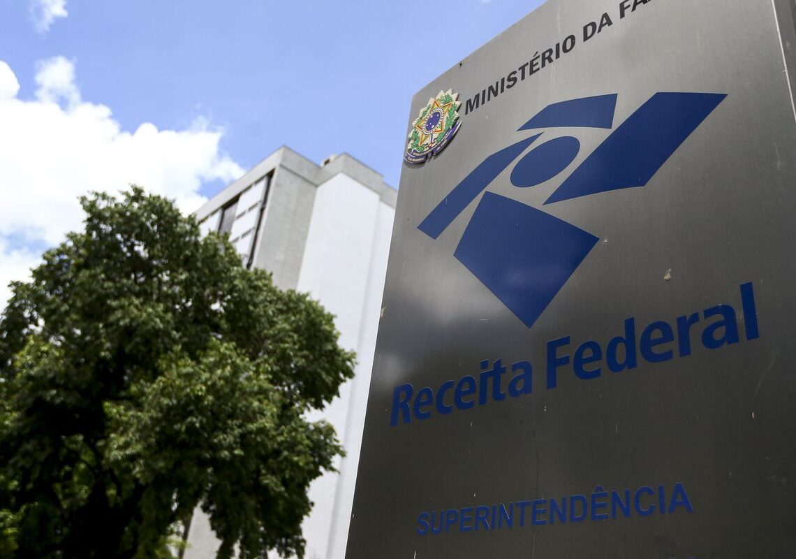 Arrecadação federal bate recorde de R$ 226,75 bilhões em novembro