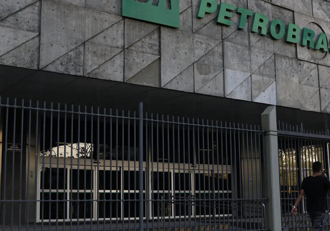 Federações se dividem sobre futuro da greve na Petrobras