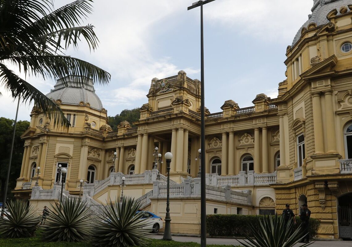Rio sanciona lei de adesão ao Propag, programa para refinanciar dívida
