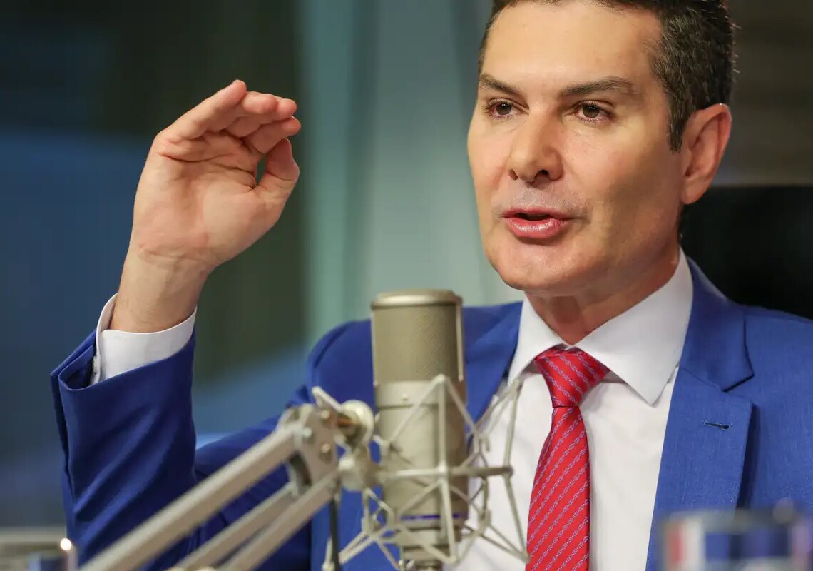 Governo federal vai investir R$ 4 bilhões em trens no Recife