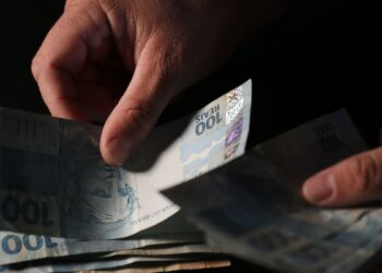 Mercado reduz previsão da inflação para 4,43% este ano