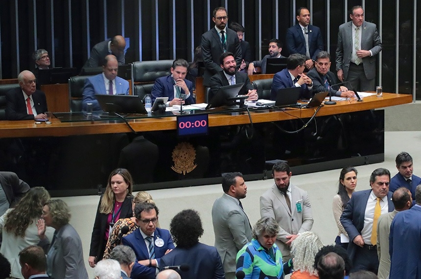 Aprovado na Câmara, projeto do devedor contumaz segue para sanção — Senado Notícias