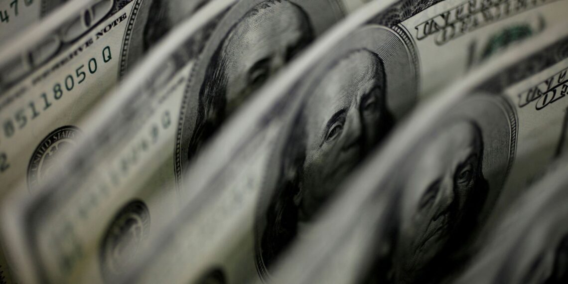 Dólar sobe para R$ 5,24 após indicação de Trump ao BC dos EUA