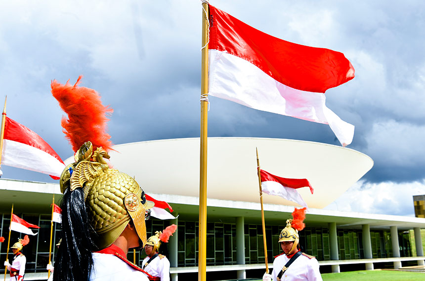 Com sessão solene, Congresso Nacional abre ano legislativo nesta segunda — Senado Notícias
