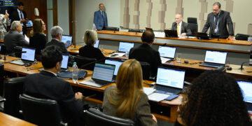 Com 45 matérias, CMA pode enfrentar crimes ambientais e desastres climáticos — Senado Notícias