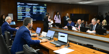 CI pode votar projeto que exige sinalização em rodovias federais após obras — Senado Notícias