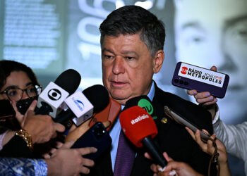 Carlos Viana pede prorrogação da CPMI do INSS — Senado Notícias