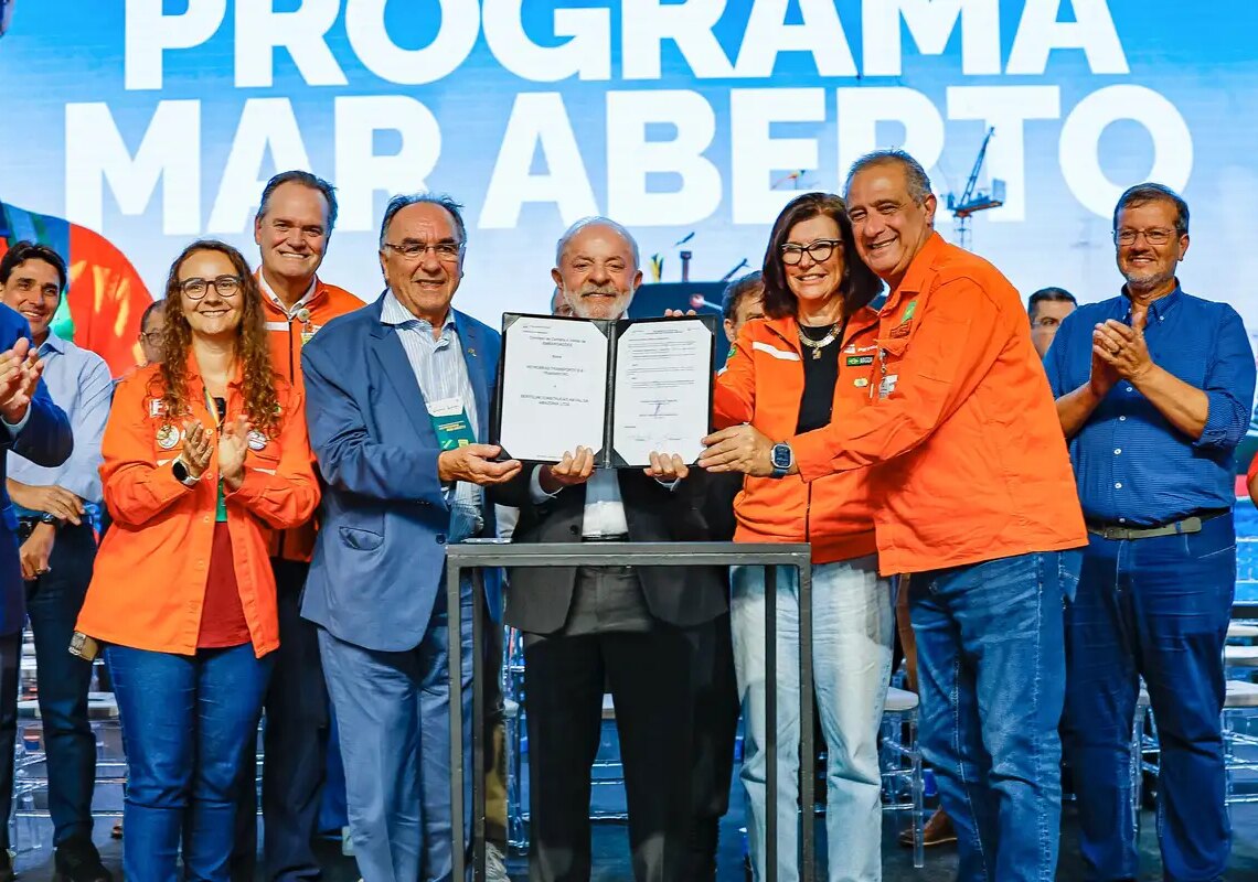 Petrobras assina contrato bilionário para fabricar navios no RS