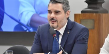 Comissão aprova inclusão de faixas exclusivas para motos na Política Nacional de Mobilidade Urbana – Notícias