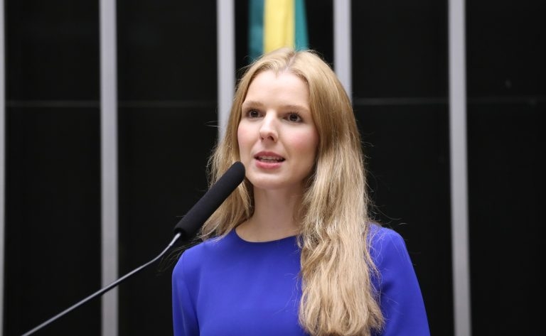 Comissão aprova incentivo fiscal para apoio a projetos culturais e esportivos em pequenos municípios – Notícias