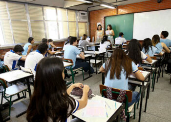 Sancionada política de incentivo à formação de professor da educação básica — Senado Notícias