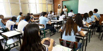 Sancionada política de incentivo à formação de professor da educação básica — Senado Notícias