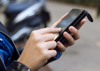 Propostas na CSP miram furtos de celulares seguidos de fraudes — Senado Notícias