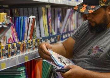 Maioria planeja reaproveitar material escolar na volta às aulas