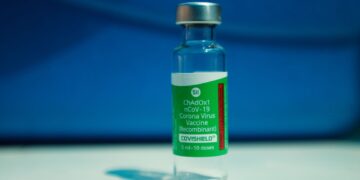 Mobilização para produzir vacina contra covid deixou legado para o SUS