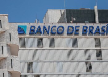 Governo do DF faz proposta de venda de imóveis para socorrer BRB