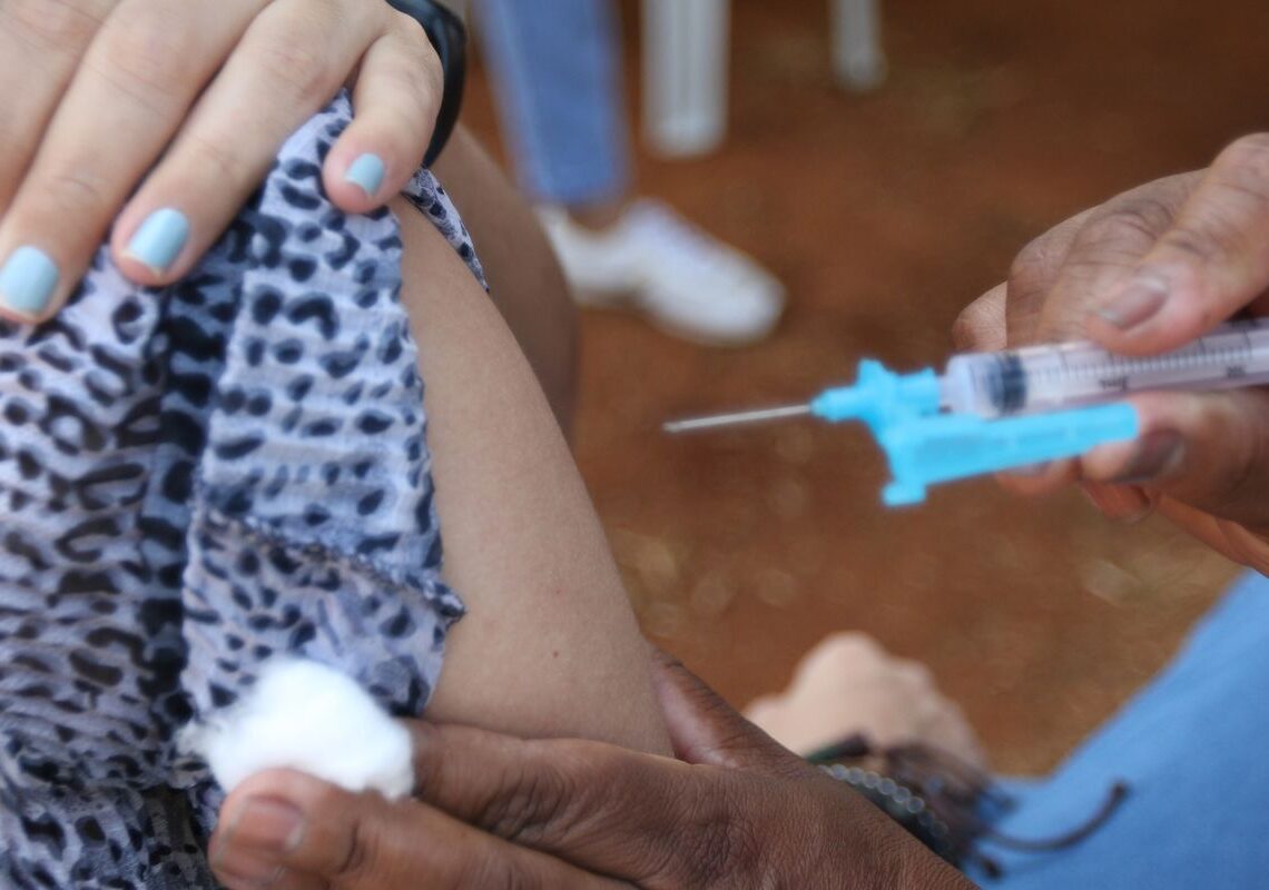 Cobertura vacinal contra HPV atinge 95,81% na capital paulista
