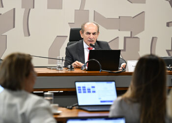 Projeto que amplia cotas em estágios está na pauta da CAS — Senado Notícias