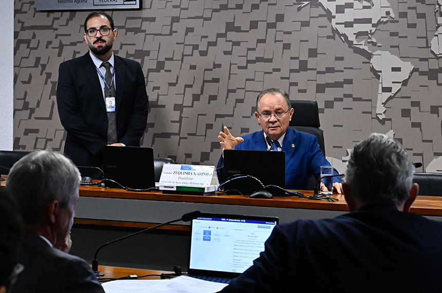 Projeto que susta a criação de comissões de soluções fundiárias passa na CRA — Senado Notícias