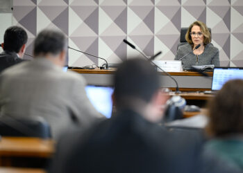 CDH adia análise de cota em universidade para egresso de programa de acolhimento — Senado Notícias