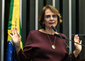 Damares critica absolvição de homem acusado de estuprar menina de 12 anos — Senado Notícias