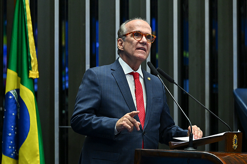 Fernando Dueire defende auxílio para famílias em regiões sem acesso a água — Senado Notícias