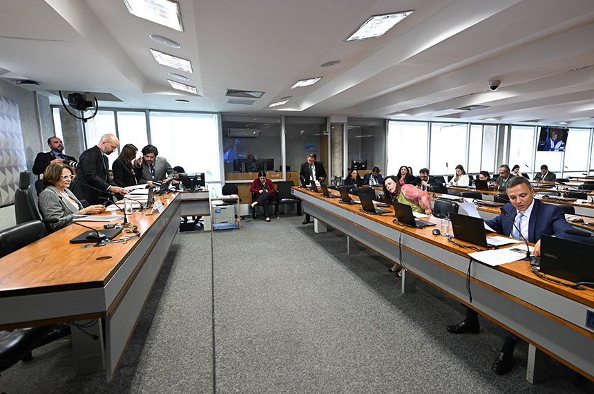 CDH aprova programa de capacitação digital para comunidades tradicionais — Senado Notícias