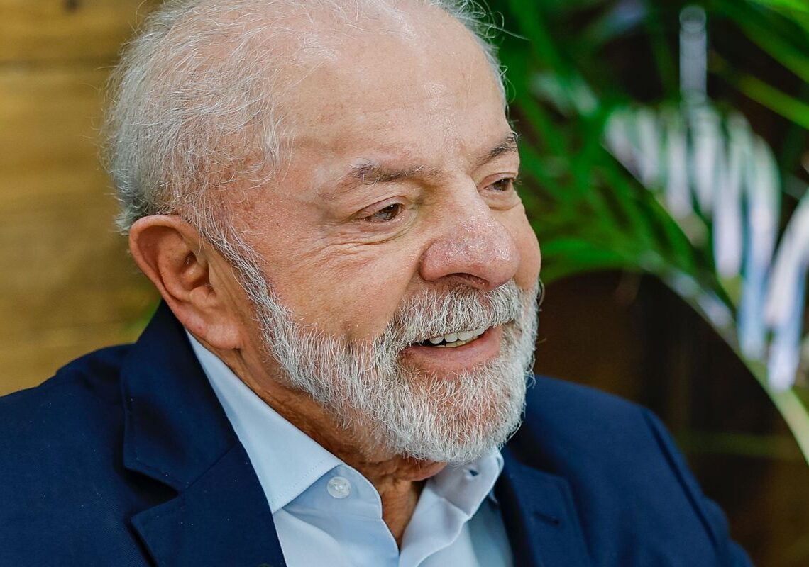 Lula assina MP que libera FGTS a entidades filantrópicas