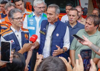 Minas Gerais: prioridade é resgate e auxílio a vítimas, diz ministro