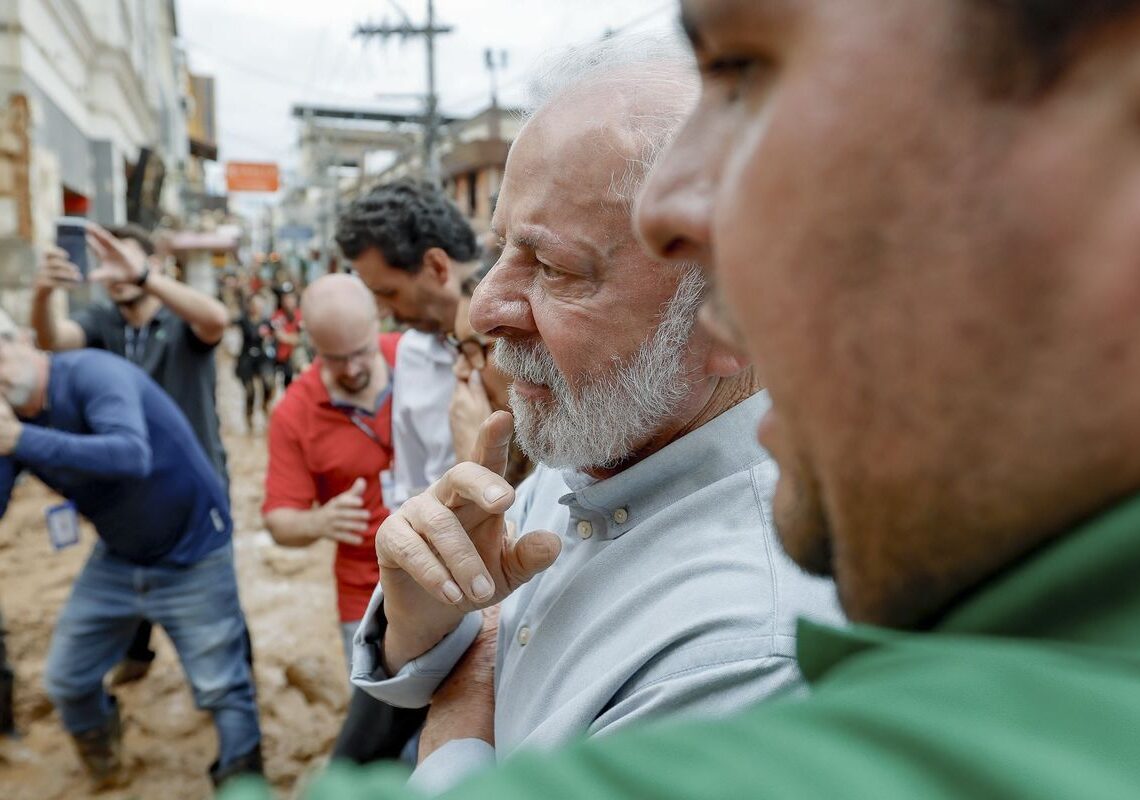 Perdas materiais serão recuperadas, diz Lula em visita a Minas Gerais
