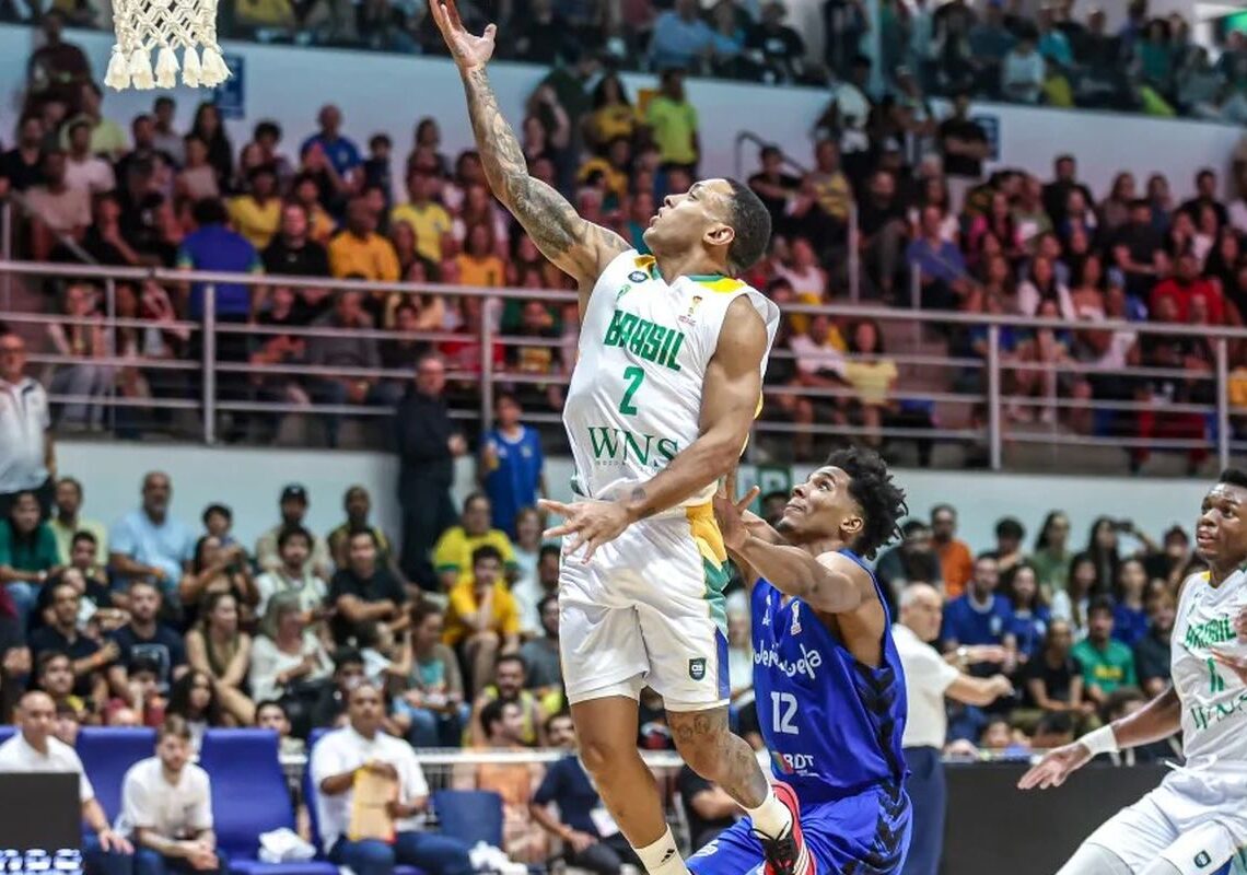 Brasil mantém 100% de aproveitamento nas Eliminatórias para a Copa