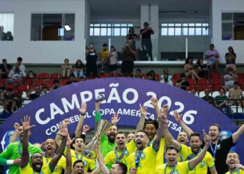 Brasil bate Argentina e conquista 12º título na Copa América de Futsal