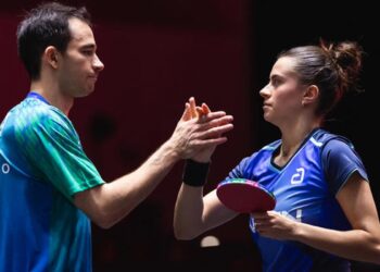 Calderano e Bruna Takahashi vão à semi de duplas do Smash de Singapura