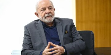 Principal desafio da Venezuela é fortalecer democracia, diz Lula
