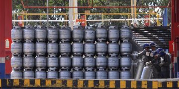 Lei torna programa Gás do Povo permanente — Senado Notícias