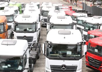Programa do BNDES para renovação de frota de caminhão libera R$ 1,3 bi