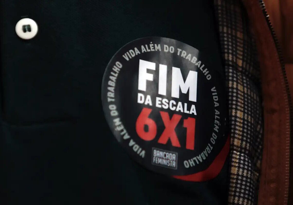 Pesquisa diz que 73% dos brasileiros apoiam fim da escala 6×1