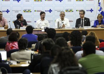 Saúde anuncia 3 mil vagas de residência e 900 para especialistas